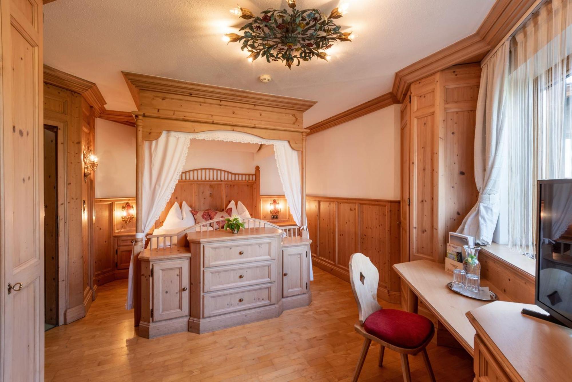 Hotel Tiroler Stuben 웨글 외부 사진